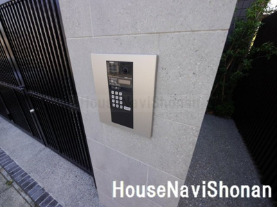 【セキュリティ】 | マイカーサ北鎌倉 | 室内写真は同タイプ別室の写真です。