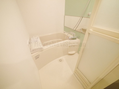 【浴室】 | マイカーサ北鎌倉 | 室内写真は同タイプ別室の写真です。