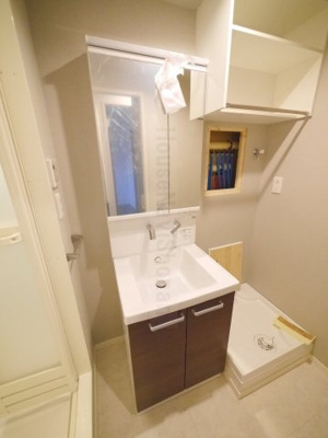 【洗面所】 | マイカーサ北鎌倉 | 室内写真は同タイプ別室の写真です。