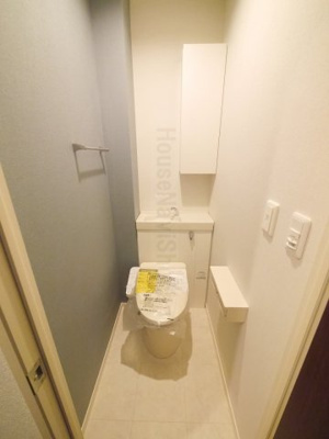 【トイレ】 | マイカーサ北鎌倉 | 室内写真は同タイプ別室の写真です。