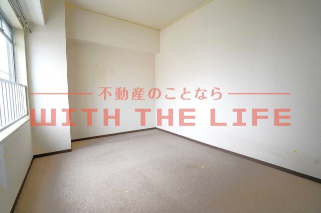 ラ・ディジェム旭【10,000円キャッシュバック対象物件】の子供部屋|きれいな洋室です