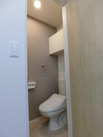 【トイレ】 | コーポ・エテルナ３ | 101の写真（間取反転タイプ：イメージ）