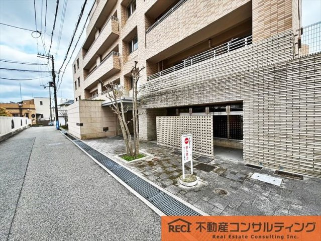 岡本ハウベスの周辺