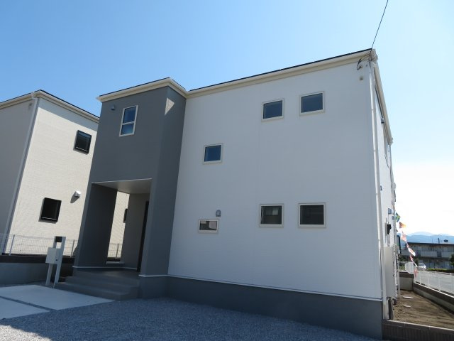 高崎市吉井町塩川（全4棟）1号棟の外観