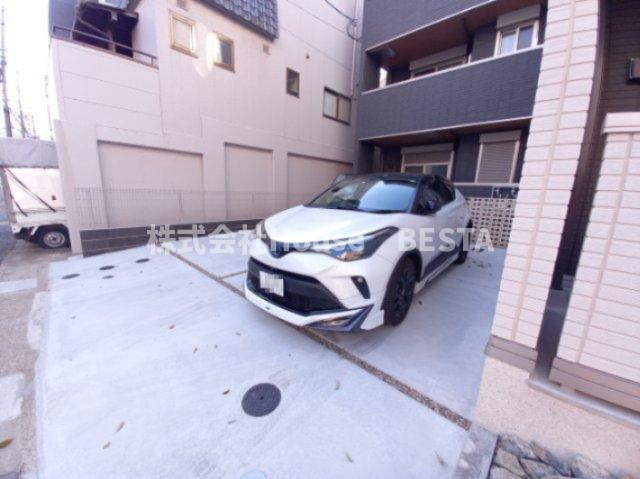 エムライズ兵庫駅前通の駐車場