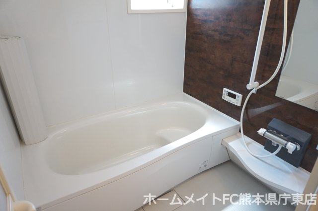 熊本市東区江津２丁目のアパートの浴室