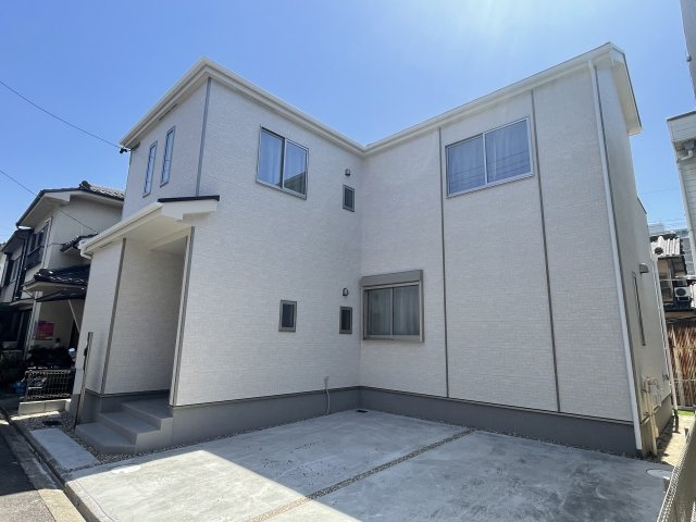 南区白水町4期｜名古屋市の戸建ならホームアップの駐車場|並列2台駐車可能
