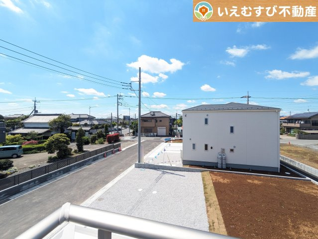 Livele Garden.S　鴻巣関新田の展望|高い建物が無く開放感のある展望
バルコニーからの展望も開けていて閑静な住宅地が望めます。日当りも良いですね♪