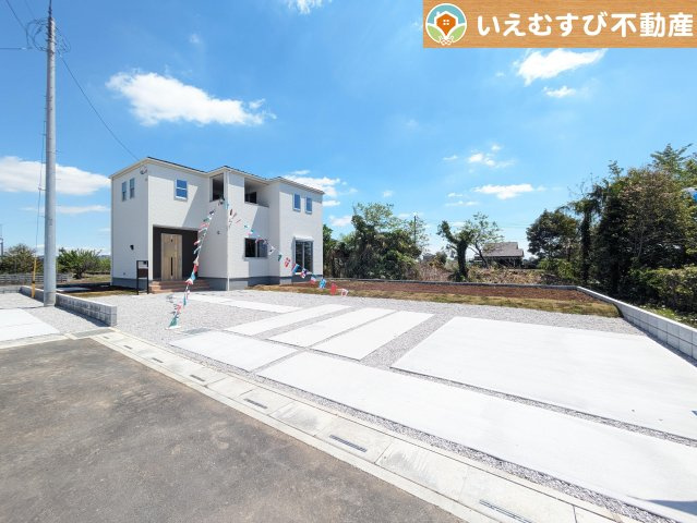 Livele Garden.S　鴻巣関新田の駐車場