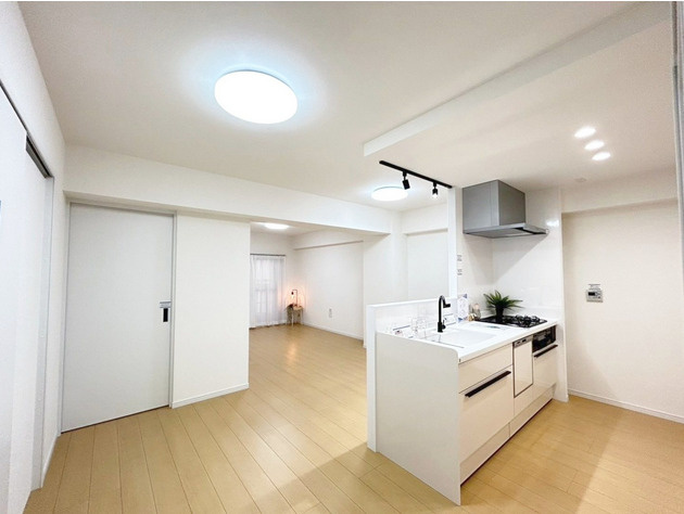 サンハイツ平尾の居間・リビング|サンハイツ平尾（1LDK）