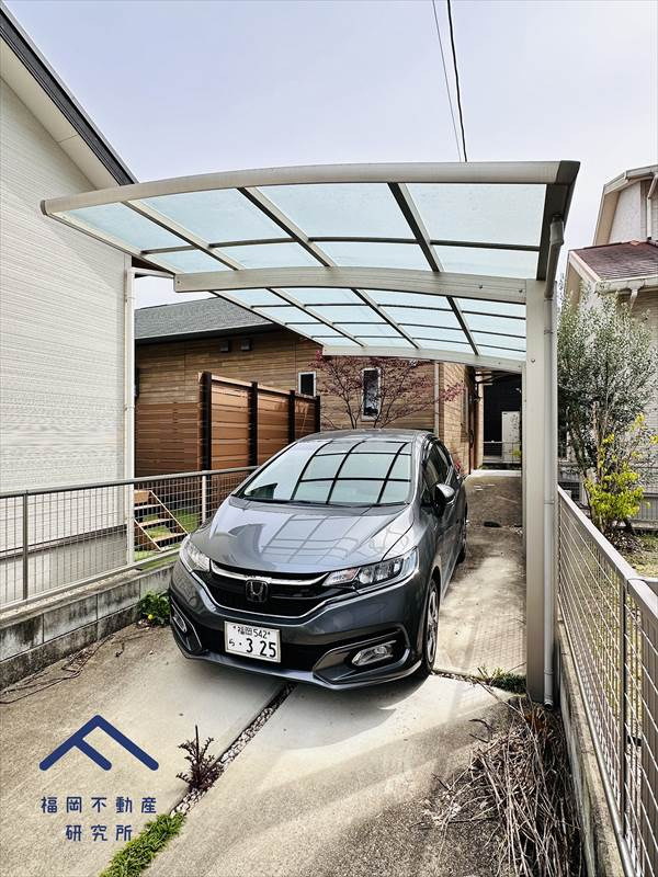 筑紫野市上古賀４丁目　戸建ての駐車場