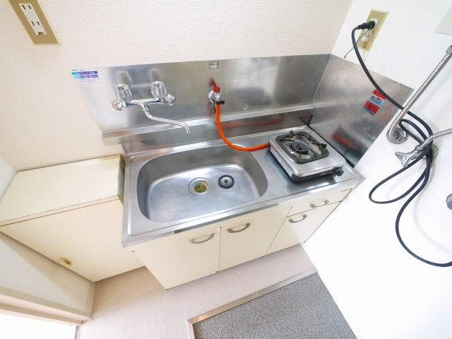 スコッチテリア三条のキッチン