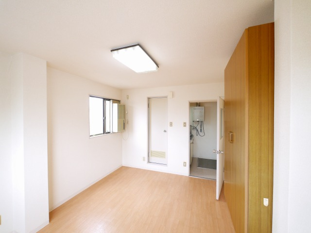 スコッチテリア三条の内装