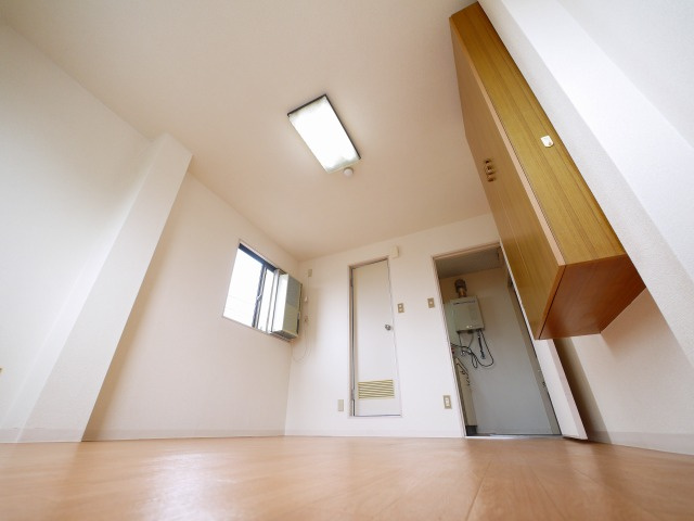 スコッチテリア三条の内装