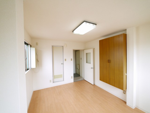 スコッチテリア三条の内装