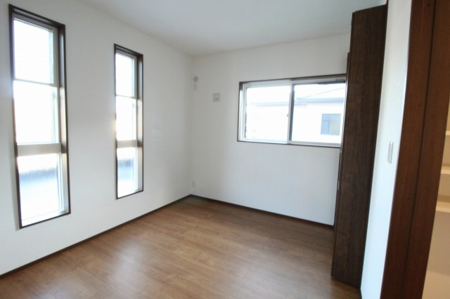 朝倉Ⅱ　新築戸建　3号地　（全3区画）の洋室|2Ｆ　東の部屋　6.0帖