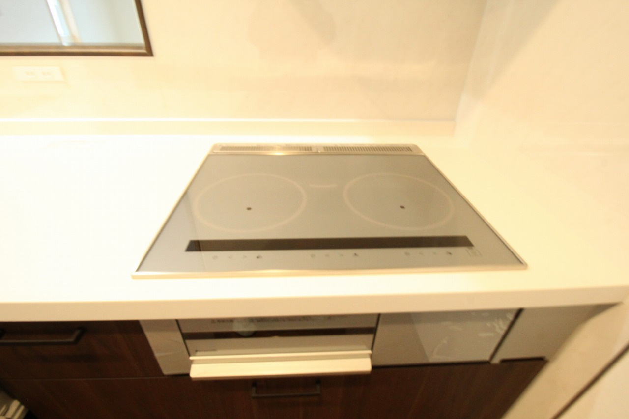 朝倉丙Ⅱ　新築戸建　3号地　（全3区画）のキッチン|ＩＨクッキングヒ－タ－