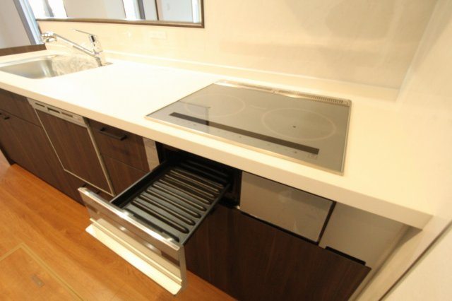 朝倉丙Ⅱ　新築戸建　3号地　（全3区画）のキッチン|グリル