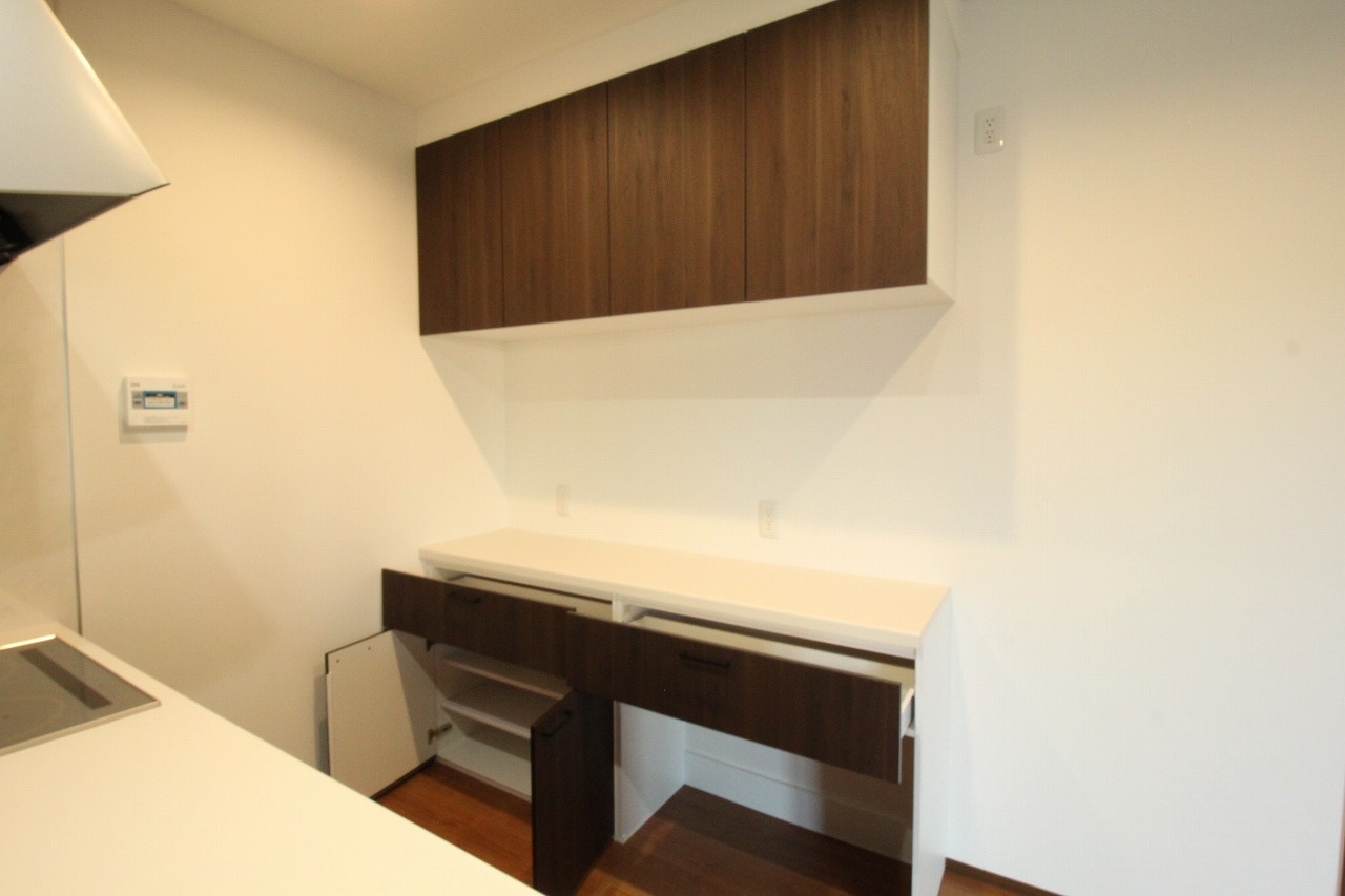 朝倉丙Ⅱ　新築戸建　3号地　（全3区画）の収納|カップボード
