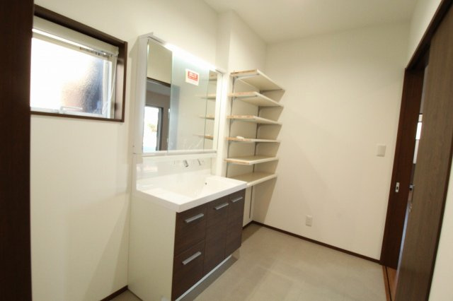 朝倉丙Ⅱ　新築戸建　3号地　（全3区画）の独立洗面台