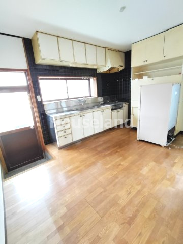 御坊市名田町野島平屋の居間・リビング