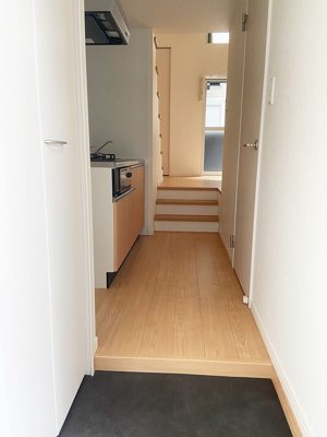 【玄関】 | Felice hakozaki | 別号室の写真になります。現況優先。