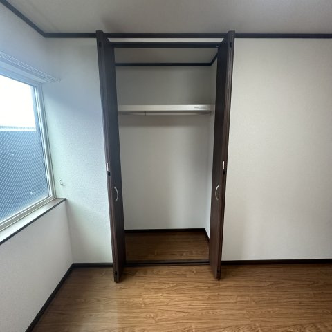 ラフィーネ東町３の収納|こまごまとしたものを収納できそうですね