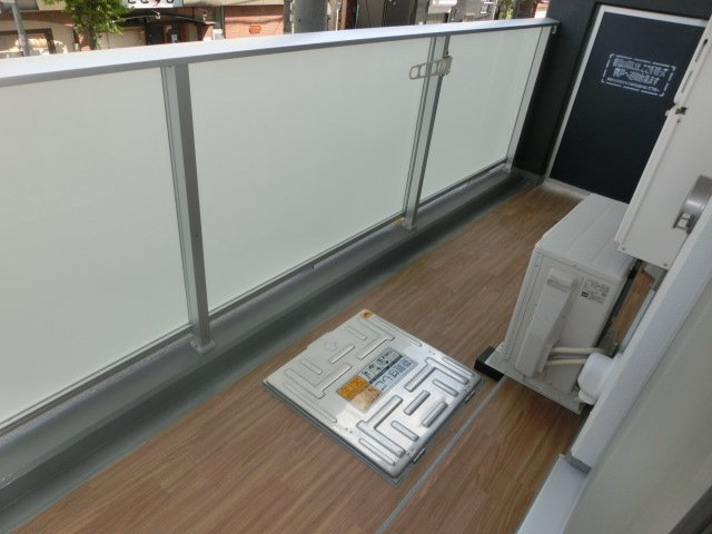 フェーリス塚本のバルコニー