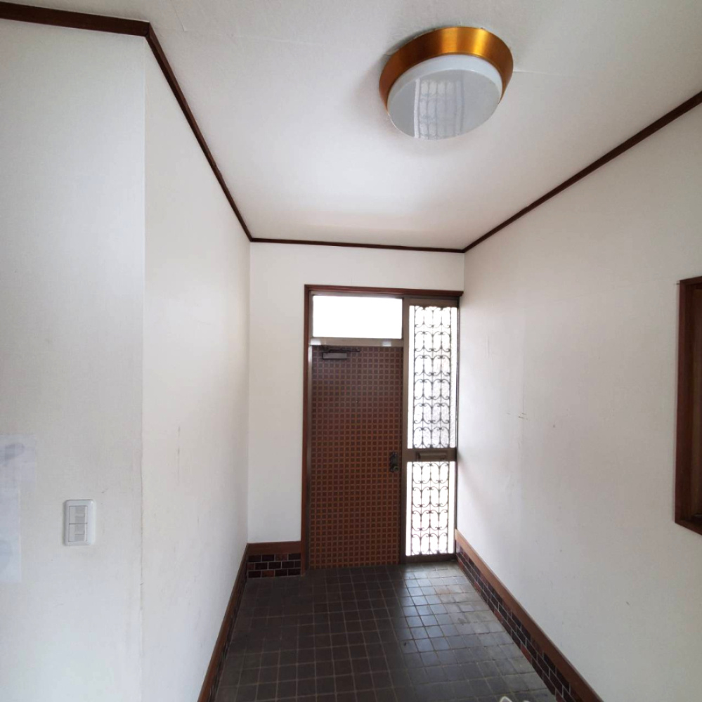 八戸市大字新井田字塩入の玄関