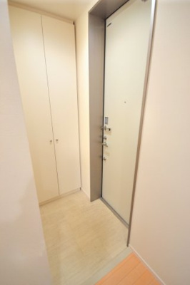 【玄関】 | ヤマウロコＷＥＳＴ | ★天井高シューズBOXで靴が増えても安心