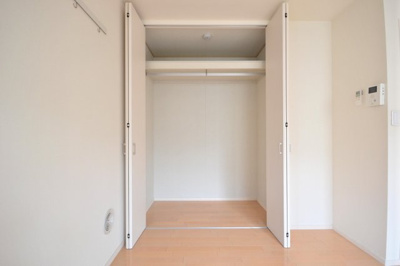 【収納】 | ヤマウロコＷＥＳＴ | ★横幅・奥行きのあるクローゼット！