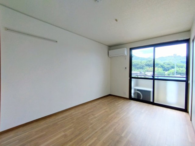 【洋室】 | プリシェール金屋