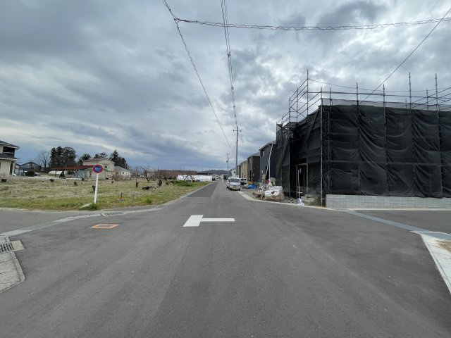 伊達市箱崎第2　Cradle garden　全6棟の前面道路含む現地写真