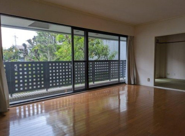 ラフィーヌ芦屋の居間・リビング|和室とつなげれば広々としたスペースになります