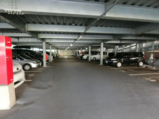 【駐車場】