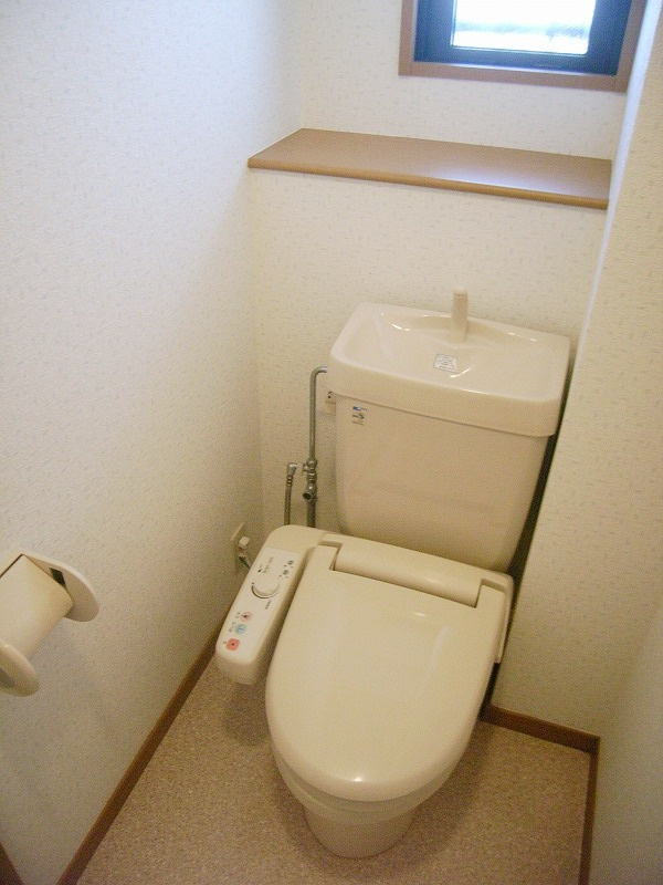 エスポワール豊福弐番館【キャッシュバック対象物件】のトイレ