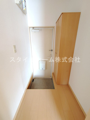 【玄関】 | ユトリロ北山２ | イメージ写真です。