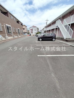 【駐車場】 | ユトリロ北山２