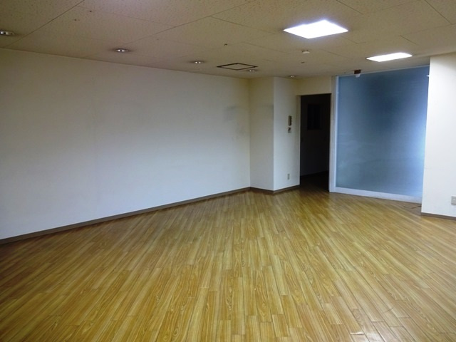 本町通 サンアベニューの内装