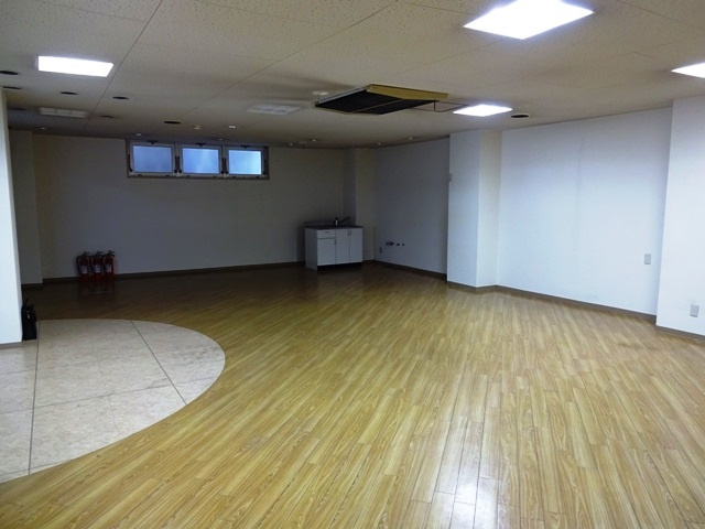 本町通 サンアベニューの居間・リビング