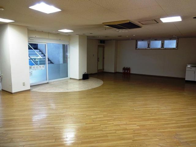 本町通 サンアベニューの居間・リビング