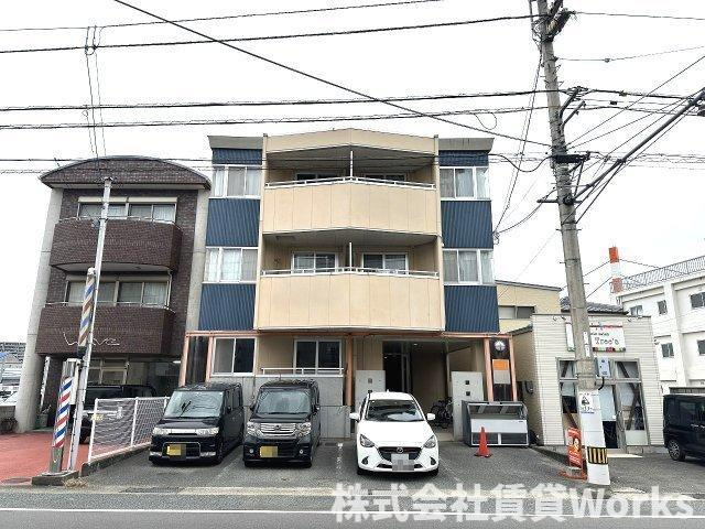 フローラの外観|おしゃれな外観です