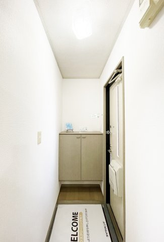 セジュール国府の玄関