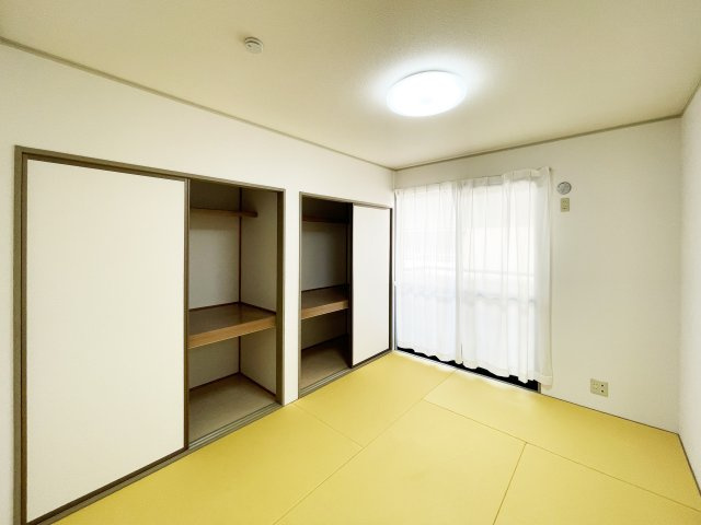 セジュール国府の和室