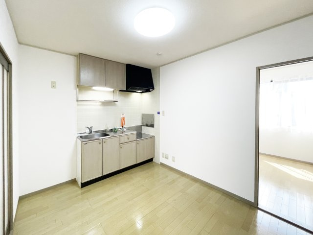 セジュール国府の居間・リビング