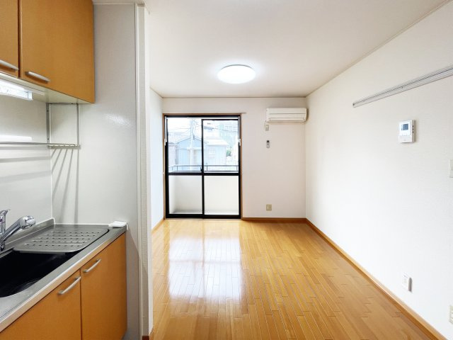 セントポーリア助任の居間・リビング