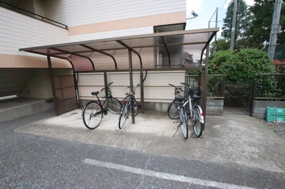 ★屋根付駐輪場★（空き状況・使用料等詳細はご確認下さい）
