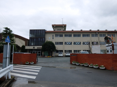 小田原市立城北中学校まで1100ｍ
