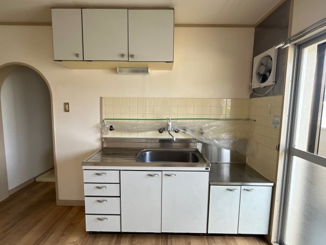 八丈岩マンションのキッチン