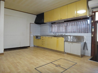 【キッチン】 | 玉名市築地　中古住宅 | キッチンでお料理をお楽しみください